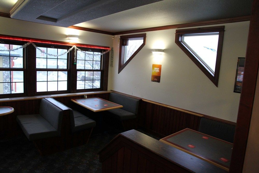 Alpine Inn Valemount Exterior foto